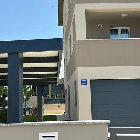 Lux Blue Sky - Free Covered Parking Pula